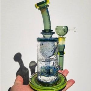 Meet your Posher, Gregory